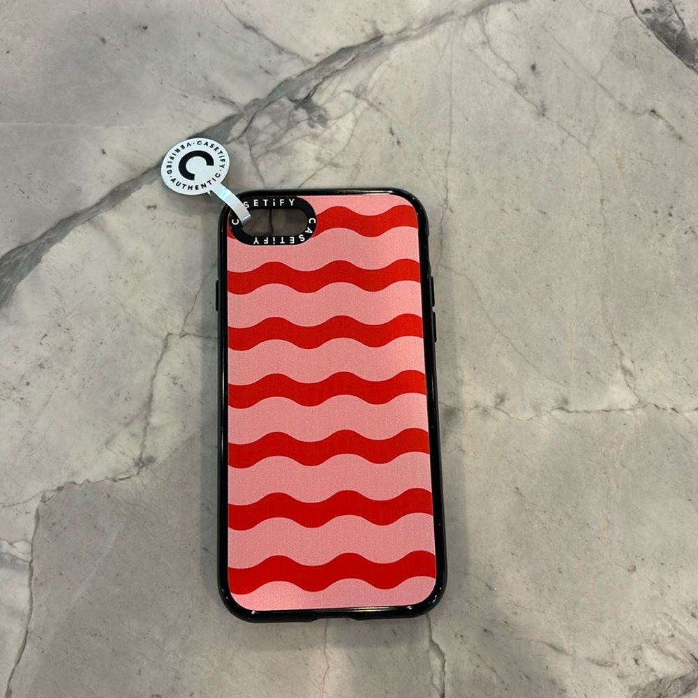 New IPhone SE (2022) Casetify Pink and Red Phone Case